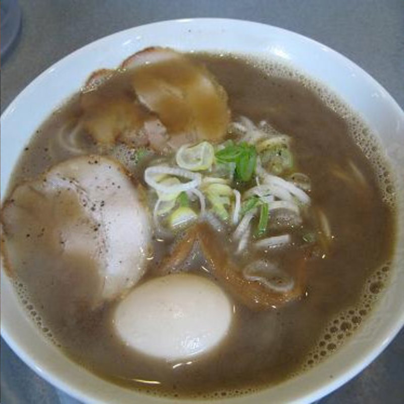 煮干醤油ラーメン(らぁめん花月　川崎西口)