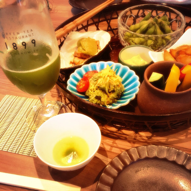 ビアガーデンおつまみセット(GREEN TEA RESTAURANT 1899 OCHANOMIZU （グリーン ティー レストラン イチハチキュウキュウ）)