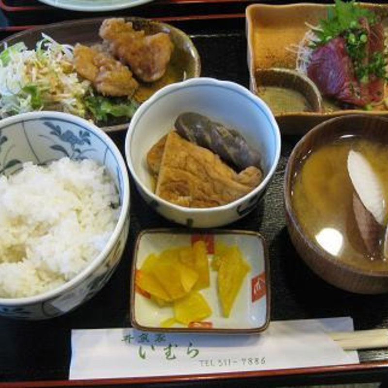 かつおの刺身小鉢と鳥唐揚げのおろしポン酢とがんも煮〆(井魚家 いむら)