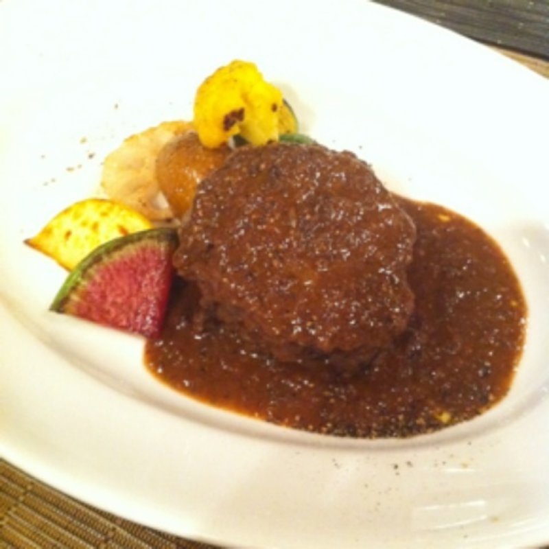 和牛スネ肉の赤ワイン煮(ビアンカーネ)