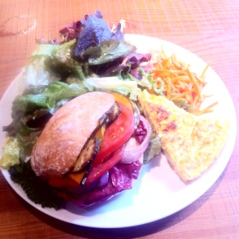 グリル野菜のサンドウィッチ(ファクトリー （FACTORY）)