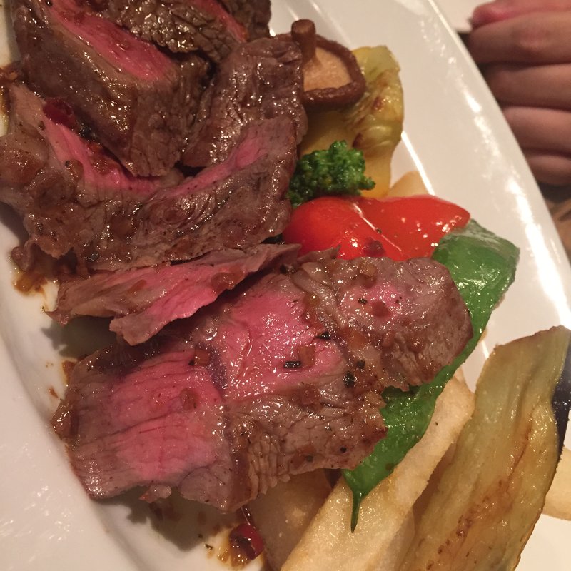 オーストラリア産リブロース肉のロースト(キハチ 青山本店)