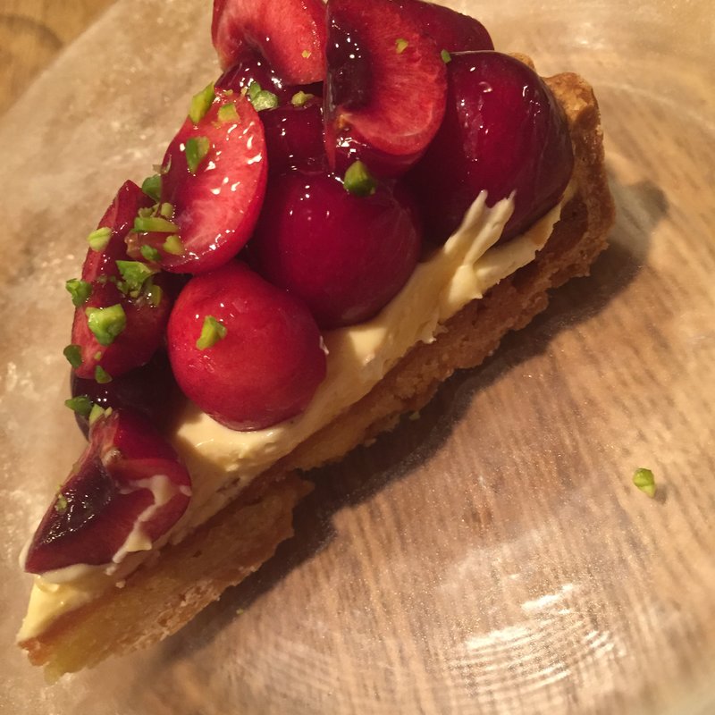 アメリカンチェリーのタルト(キハチ 青山本店)