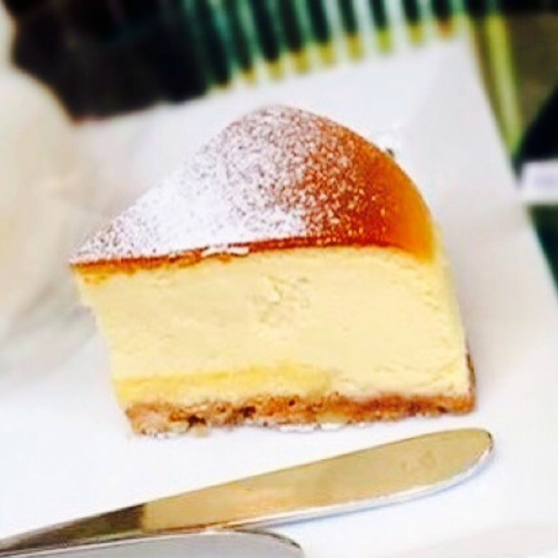 チーズケーキ(ファクトリー・シン 三宮本店 （FACTORY Shin）)