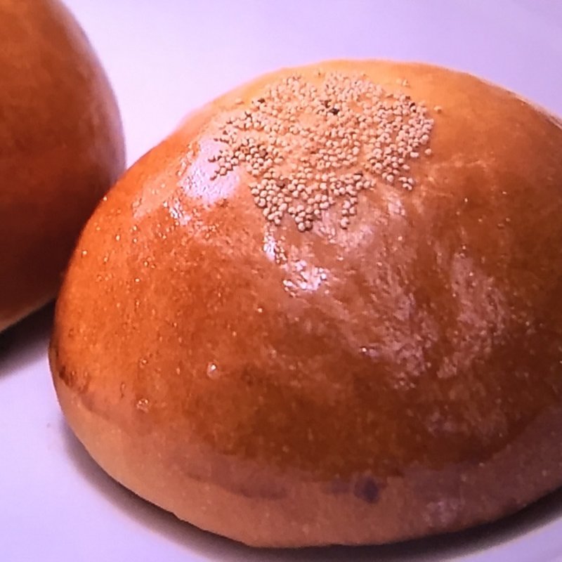 黄味餡ぱん(三木鶏卵 （みきけいらん）)