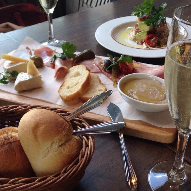 ワインのための盛り合わせ(フレンチーナ)