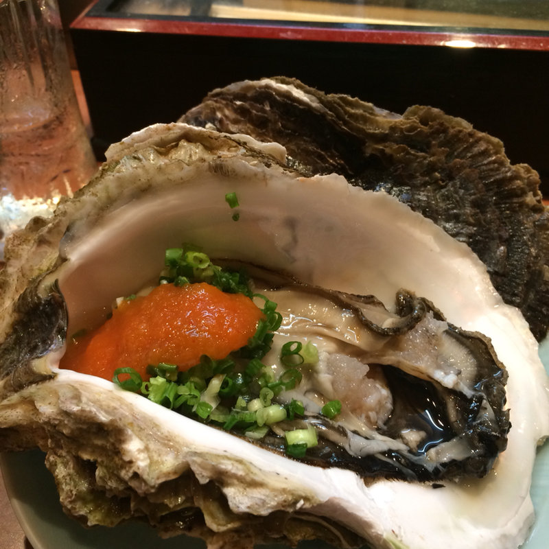 岩ガキ（大）(居酒屋すし谷)