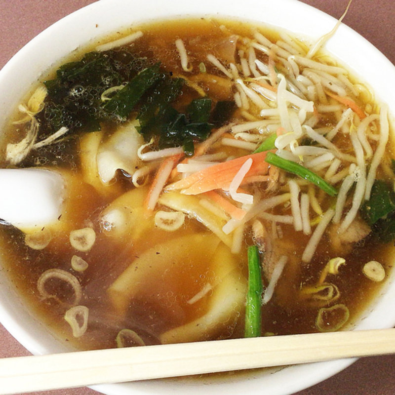 ワンタンメン(中華 宝来)