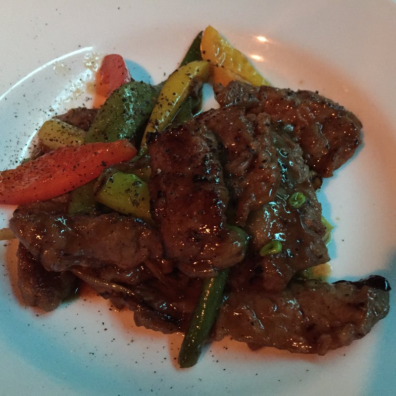 篠山産黒毛和牛の炙り焼き(マーレカルモ（ＭａｒｅＣａｌｍｏ）)