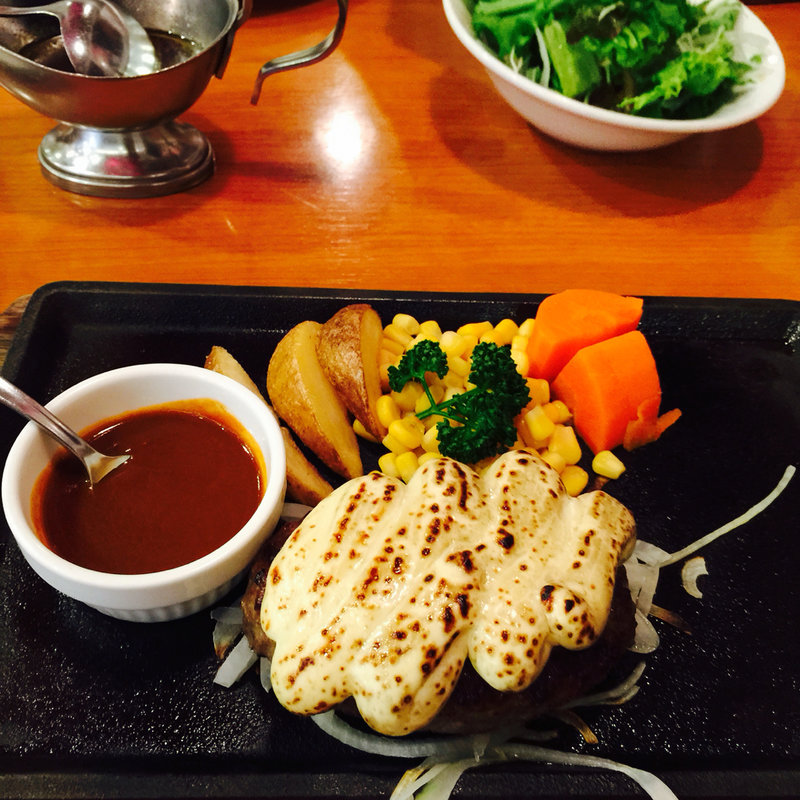 ハンバーグ(日替わりランチ)(炭焼ステーキくに 越谷レイクタウン店)