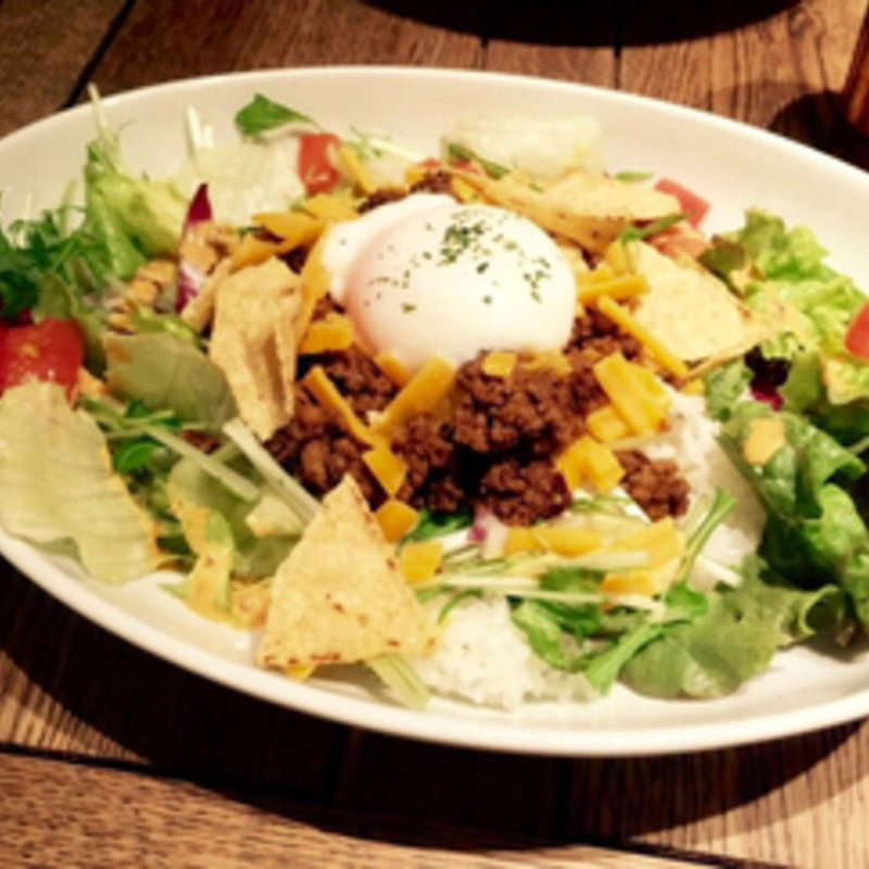 温たまタコライス(ヴィレッジヴァンガードダイナー ルミネ横浜)