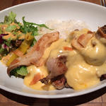 若鶏ときのこのグリルとチーズソースプレート(ヴィレッジヴァンガードダイナー ルミネ横浜)