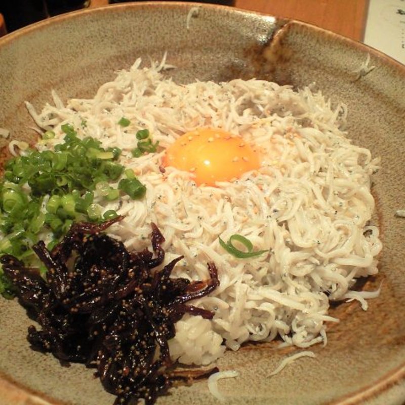 釜揚しらす丼(茅ヶ崎 海ぶね アトレ川崎店)