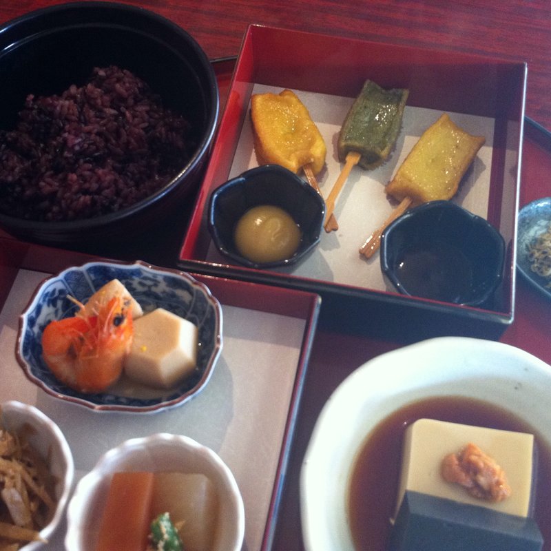 京おばんざい御前(嵯峨とうふ　稲 )