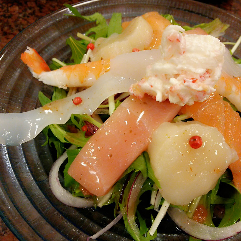 シーフードサラダ(まぐろ善 )