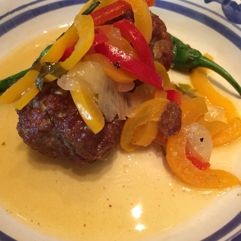 豚肉のサルシッチャ（DONNA）(カンティーナ シチリアーナ トゥットイル マーレ)