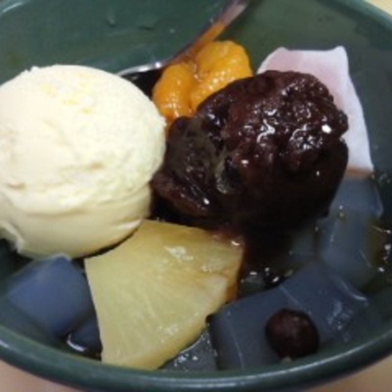 クリームあんみつ (（株）梅園)