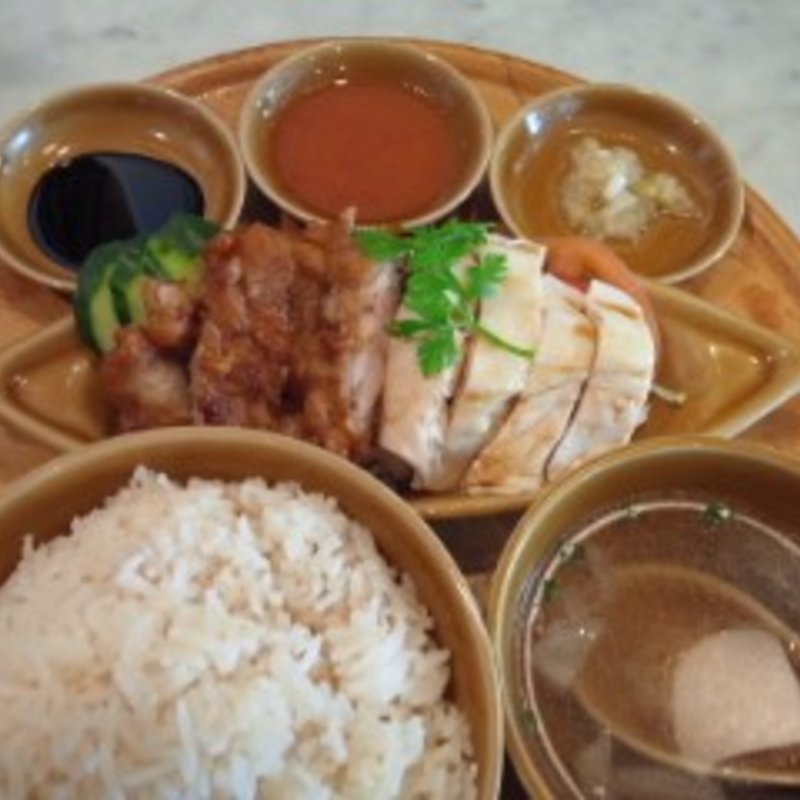 海南チキンライス(シンガポール海南鶏飯 水道橋店 （ハイナンチーファン）)