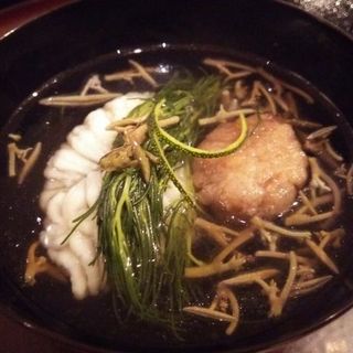 天草の鱧　蓮根餅　おかひじき　じゅんさい（おすましディナーコース）(日本料理 太月)