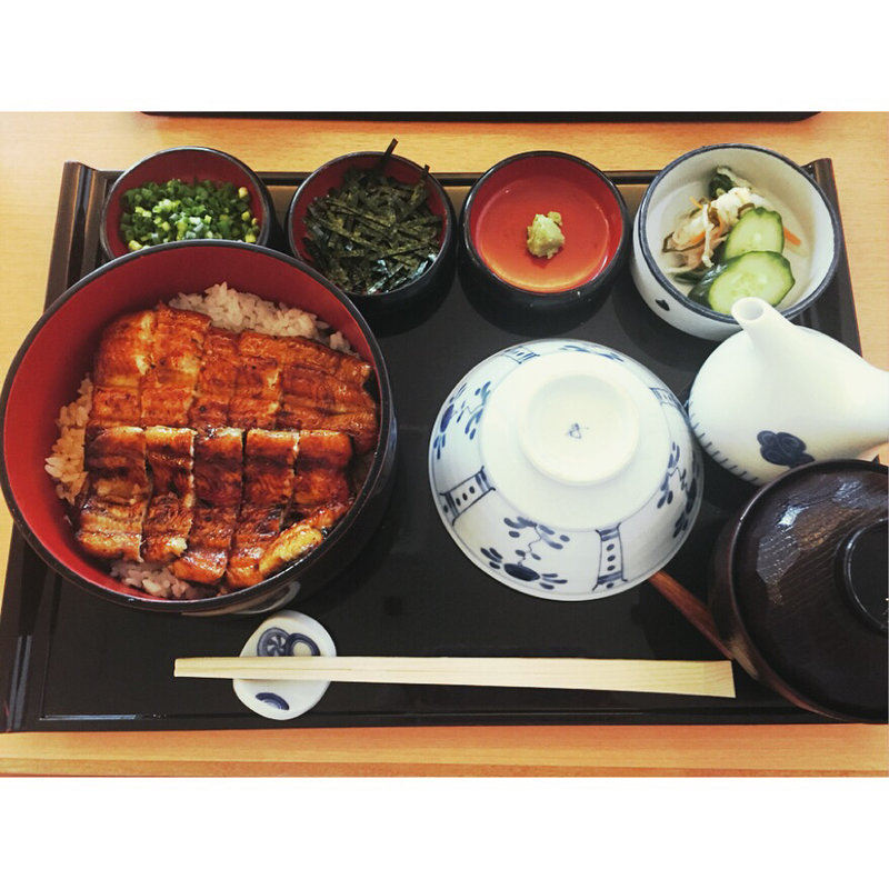 ひつまぶし 中(赤坂 ふきぬき 新宿タカシマヤタイムズスクエア店 （あかさか ふきぬき）)