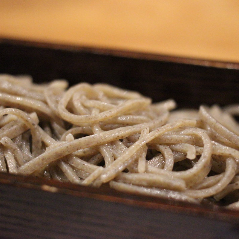 粗挽き田舎蕎麦(銀杏 （ぎんなん）)