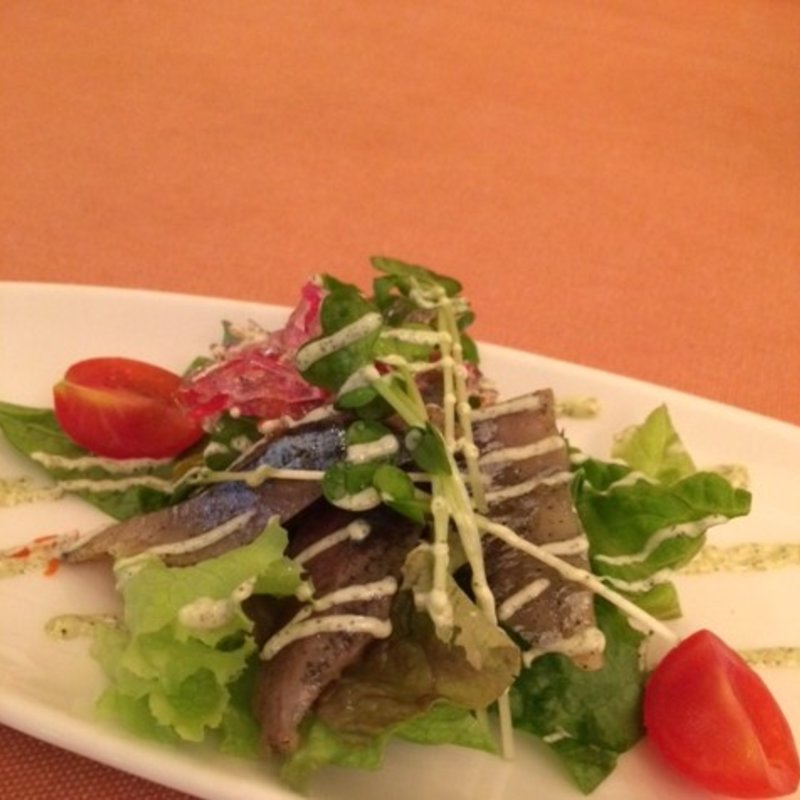 サンマのマリネサラダ仕立て　煎茶ドレッシングで(欧風料理 モンスレー )