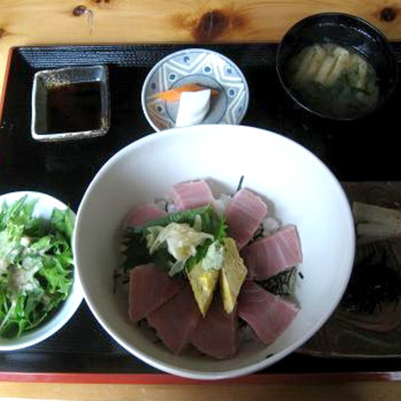 中とろ丼定食(旬鮮工房味蕾)