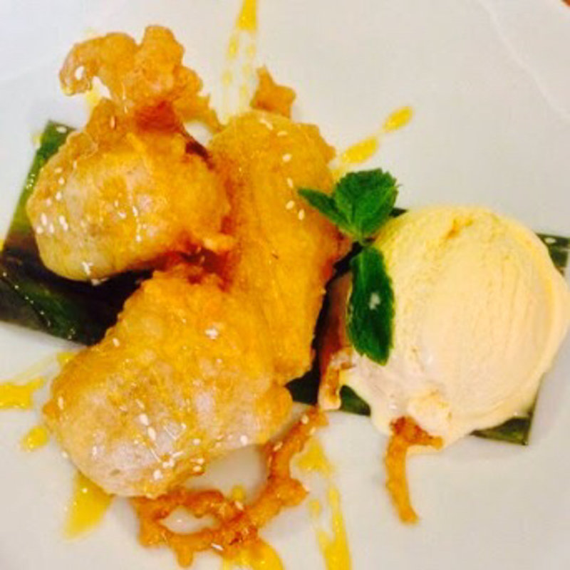 プチドーナツバニラアイス添え(ジャイタイ 成田空港店)