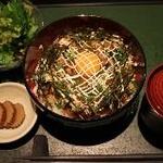ちどりあし丼スペシャル(ほろよいダイニングちどりあし （【旧店名】地鶏脚）)