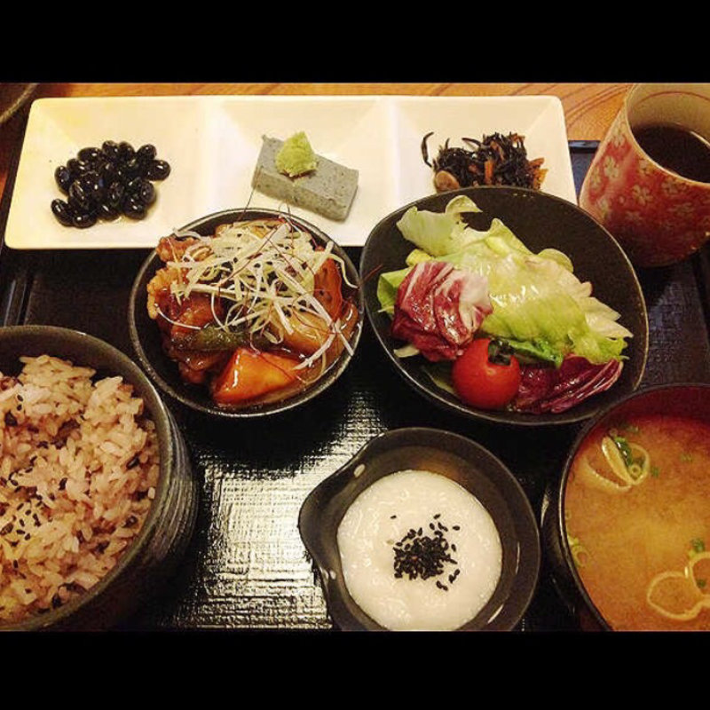 黒の力 御膳(とうふ旬菜 心音)