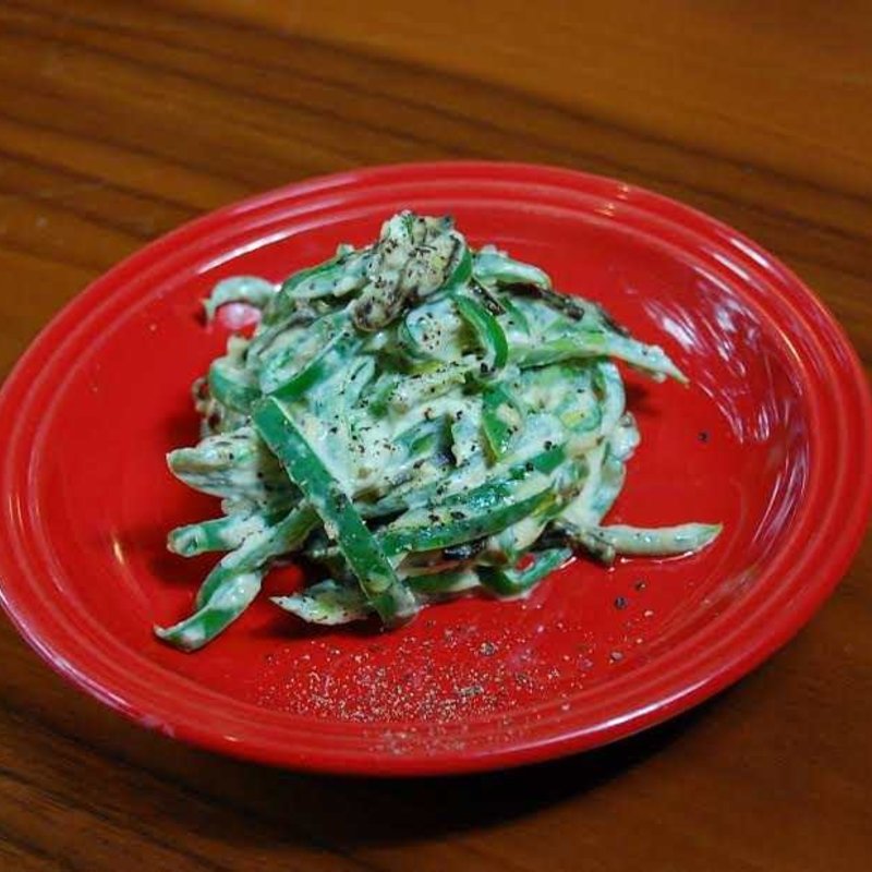 塩昆布ピーマンのチーズまみれ(ワイガヤ )