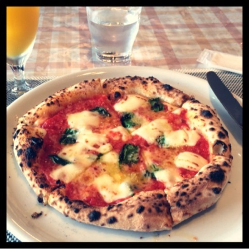 ピッツァ・マルゲリータ(ピッツァ ヌーバ （PIZZA NUOVA）)