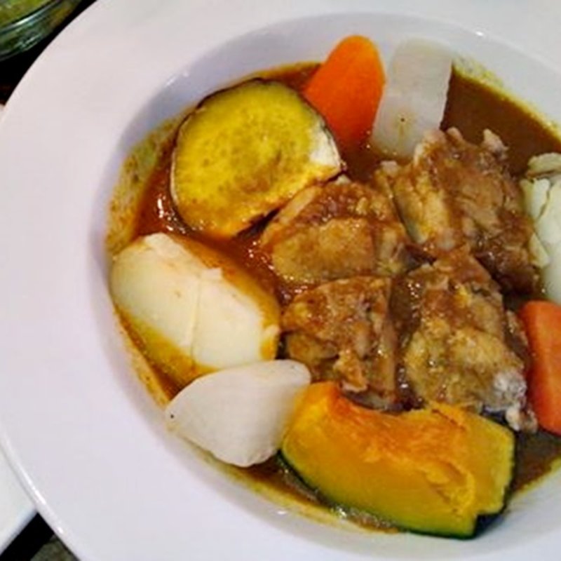 ニューデリー風チキンカレーライス(ビストロ・ショーラパン)