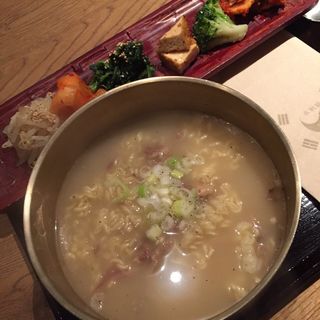 牛コムタンスープ定食(水刺間 （スラッカン）)