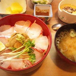 鯛丼(ふぐ料理三田山田屋)