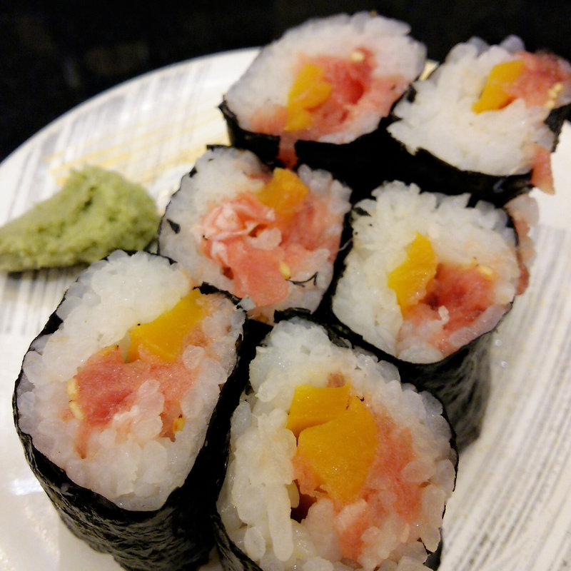 とろたく巻(まぐろ問屋 三浦三崎港 トレッサ横浜店)