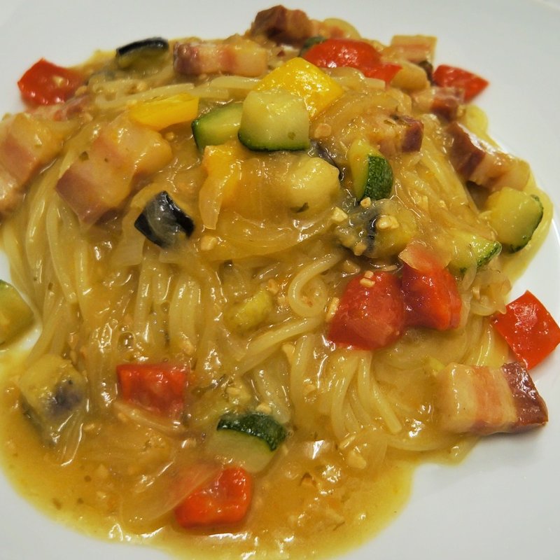 パンチェッタと季節野菜のパスタ(伊太そば イタリアンラーメン)