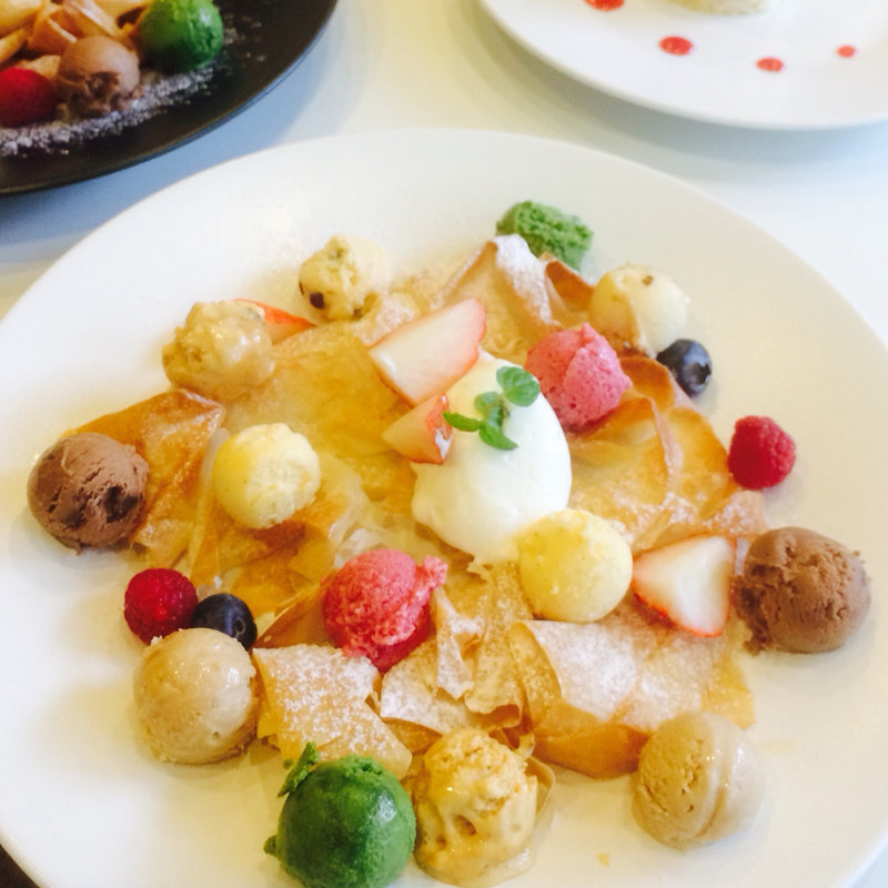 アイスクリームの盛り合わせ(プティトリー)