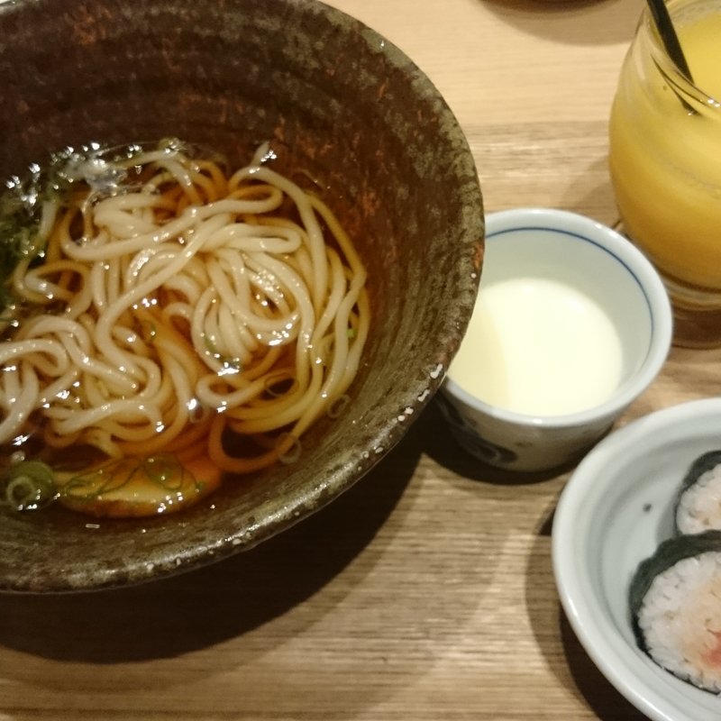 おこさまうどん(麺匠の心つくし つるとんたん 羽田空港店)