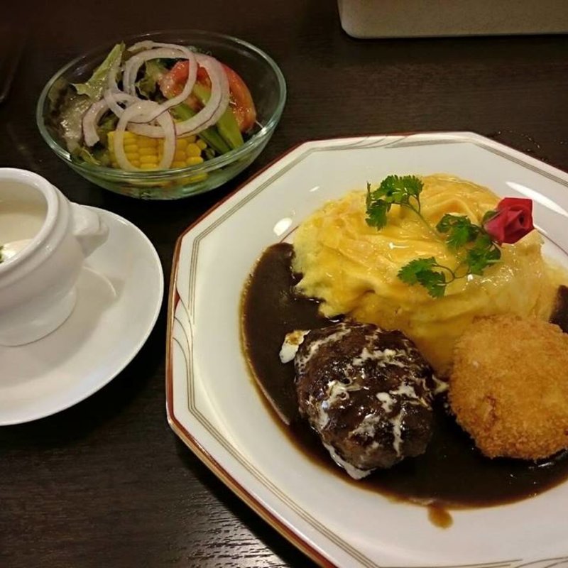 オムライスセット(レストラン 山猫軒 （レストラン・ヤマネコケン）)