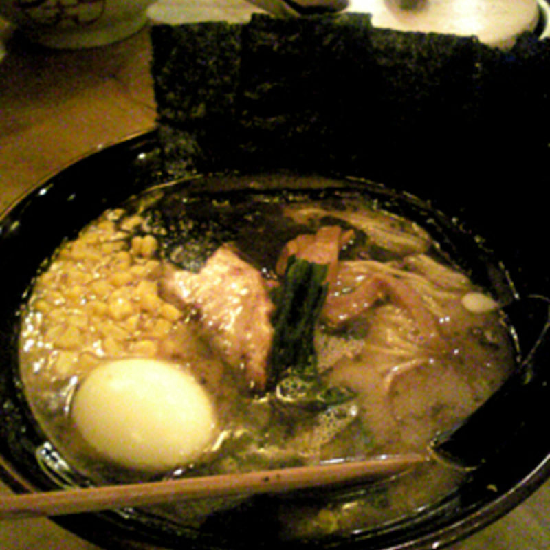 醤油とんこつラーメン(九十九ラーメン)