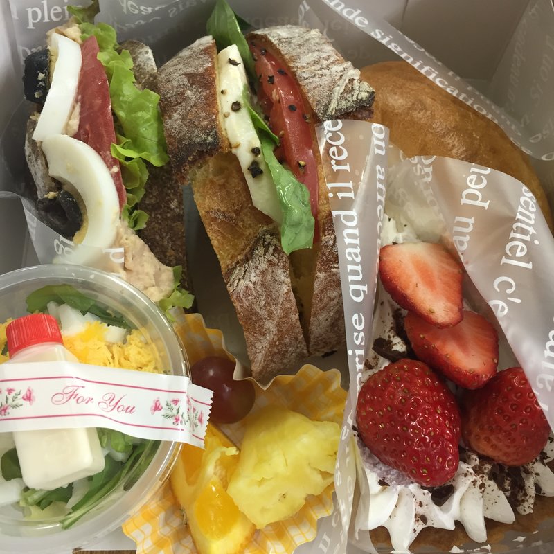 期間限定ランチBOX(株式会社スリーコンサンドイッチ)