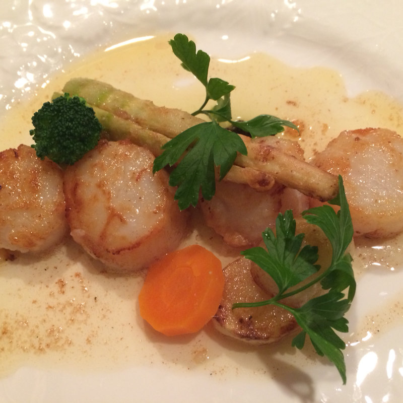 帆立貝のムニエル ノワゼットバターとタプナード(シェモア)