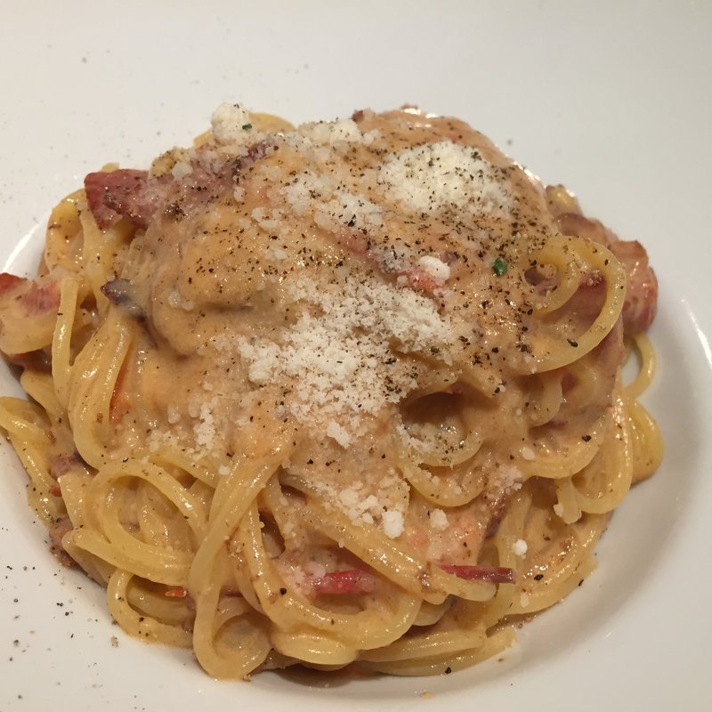 カルボナーラ トマト風味(イルピアット)