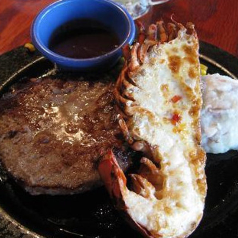 ロブスターの黄金焼き＆ハンバーグセット(レッドロブスター 江ノ島店)