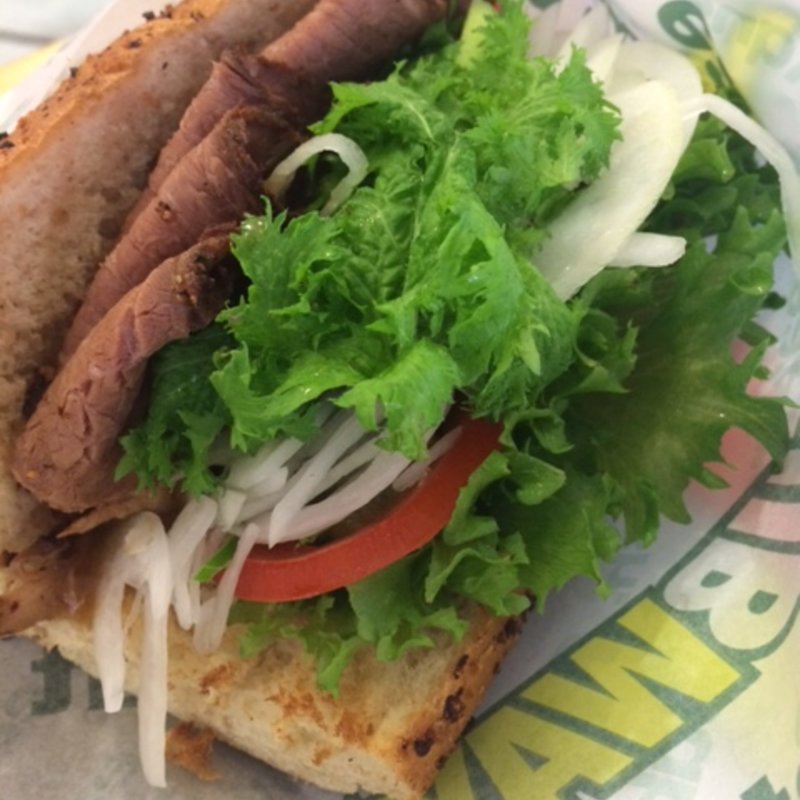グランフロント限定20食　わさび菜＋ローストビーフ(サブウェイ 野菜ラボグランフロント大阪店 （SUBWAY）)