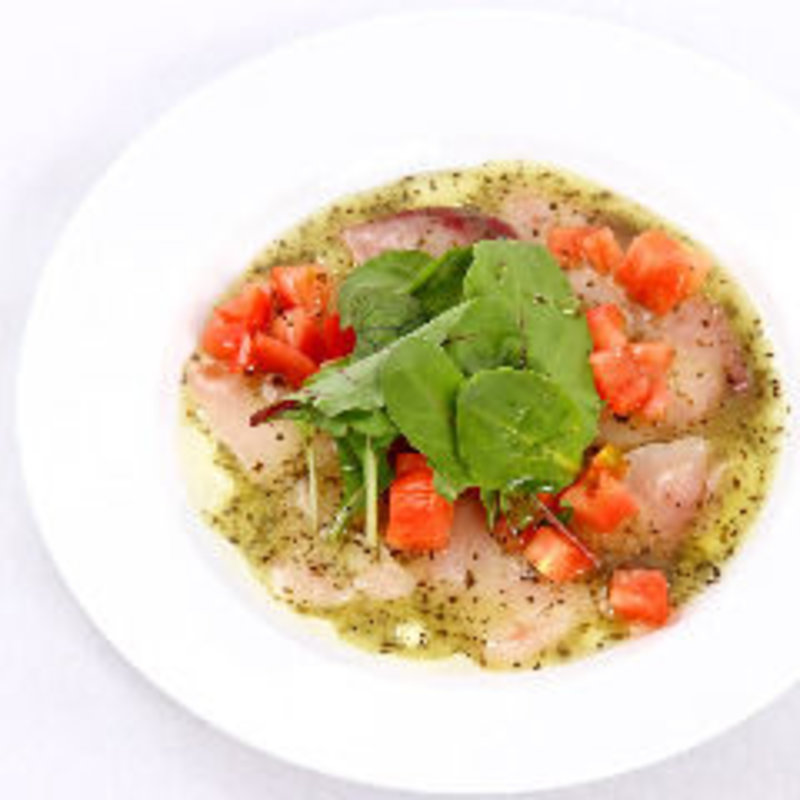 朝捕れ鮮魚のカルパッチョ(琥白 （Kohaku）)