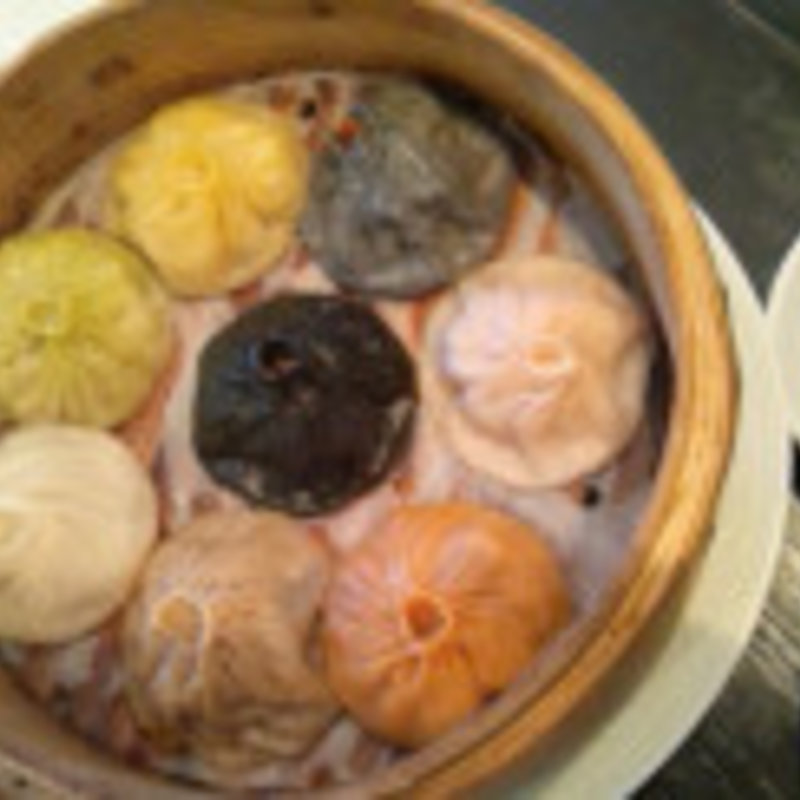 八包小籠包(蒼龍唐玉堂 龍土町)