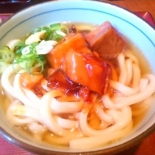 豚角煮うどん(楽釜製麺所 新宿西口直売店 )