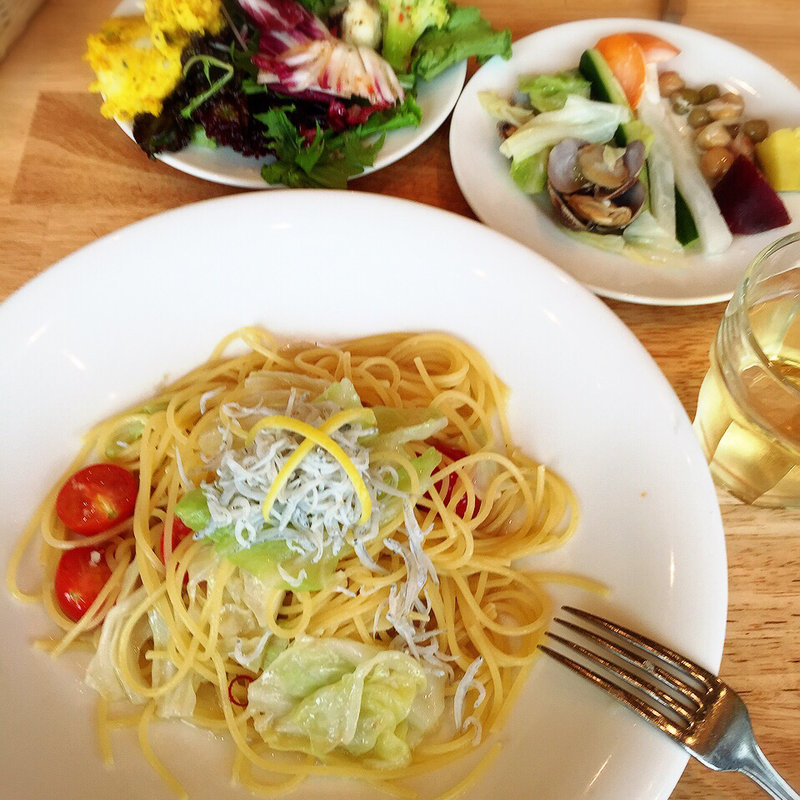 シラスとレモンのパスタ (ランチセット)(タント タント オステリア アトレ恵比寿店)